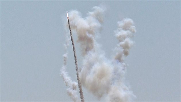 Palestinsk raketa vyplen z Psma Gazy na Izrael (4.5.2019)