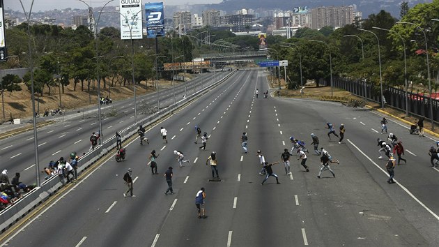 Protivldn demonstrace ve venezuelskm Caracasu (1. kvtna 2019)