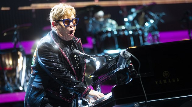 Elton John v prask O2 aren 7. kvtna 2019