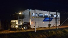 Převoz afghánské rodiny uprchlíků z Maďarska do Srbska. (7. května 2019) Převoz afghánské rodiny uprchlíků z Maďarska do Srbska. (7. května 2019)