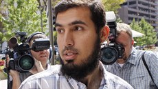 Najibullah Zazi přijíždí do kanceláří FBI v americkém Denveru k výslechu (17.... Najibullah Zazi přijíždí do kanceláří FBI v americkém Denveru k výslechu (17....