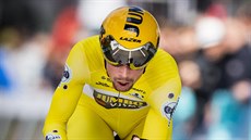 Slovinský cyklista Primož Roglič během závěrečné časovky v závodě Kolem... Slovinský cyklista Primož Roglič během závěrečné časovky v závodě Kolem...