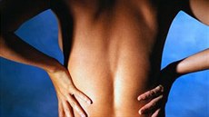 Bolesti zad trápí až 85 % lidí. Patříte k nim? Bolesti zad trápí až 85 % lidí. Patříte k nim?