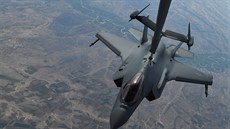 Letoun F-35A amerického letectva pi první bojové misi proti islamistm v Iráku