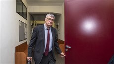 Odvolací soud v Pardubicích potvrdil trest pro Pavla Škorpila (na snímku) a... Odvolací soud v Pardubicích potvrdil trest pro Pavla Škorpila (na snímku) a...