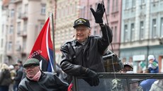 Vrcholem plzeňských Slavností svobody byla tradiční jízda historických... Vrcholem plzeňských Slavností svobody byla tradiční jízda historických...