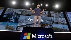 Šéf Microsoftu Satya Nadella na konferenci Build 2019. Šéf Microsoftu Satya Nadella na konferenci Build 2019.