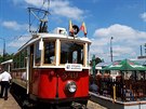 Zastávka historické tramvajové linky ve Vozovně Střešovice má od nové sezóny muzea MHD nový sloupek. Zastávka historické tramvajové linky ve Vozovně Střešovice má od nové sezóny muzea MHD nový sloupek.