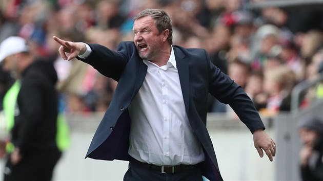 Plzesk trenr Pavel Vrba bhem utkn proti Slavii.