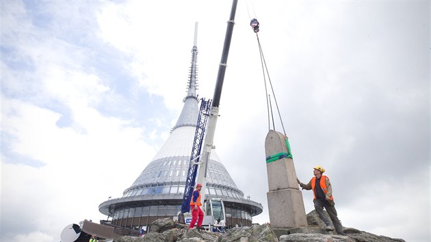 Skoro ti tuny vc obelisk potebuje opravu.