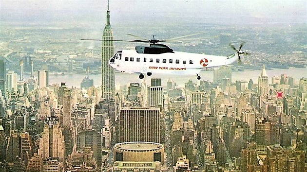 Sikorsky S-61 zachycen na pohlednicovm snmku NYA nad Manhattanem