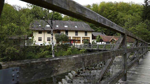 Hotel u jihonmeckho Pasova, kde se nali ti lid zabit stelami z kue(13.5.2019).