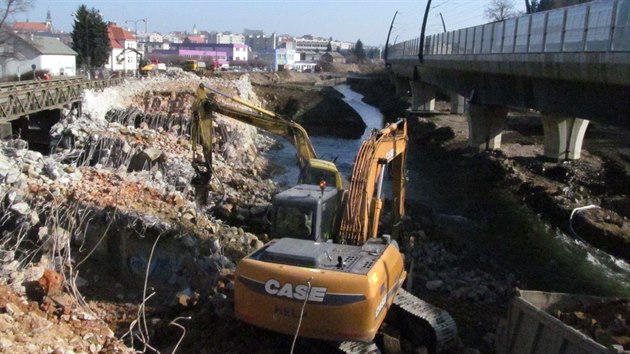 Mra peloen koridoru do nov stopy je viditeln na prvn pohled.