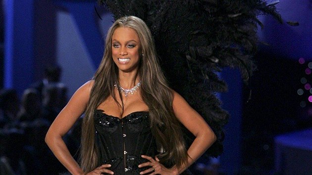 Tyra Banksov na pehldce Victorias Secret (New York, 9. listopadu 2005)