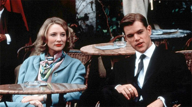 Cate Blanchettov a Matt Damon ve filmu Talentovan pan Ripley (1999)