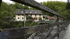 Hotel u jihoněmeckého Pasova, kde se našli tři lidé zabití střelami z... Hotel u jihoněmeckého Pasova, kde se našli tři lidé zabití střelami z...