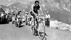 HISTORICKÝ ÚTOK. Fausto Coppi na trati Gira 1949. HISTORICKÝ ÚTOK. Fausto Coppi na trati Gira 1949.