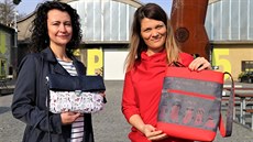 Alexandra Krutá (vlevo) a Anna Čudáková přišly s nápadem, jak využít obrázky,... Alexandra Krutá (vlevo) a Anna Čudáková přišly s nápadem, jak využít obrázky,...