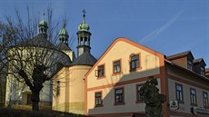 Kapli v Hodkovicích nad Mohelkou opravil soukromník Josef Košek. Kapli v Hodkovicích nad Mohelkou opravil soukromník Josef Košek.