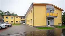 Nově otevřená budova s noclehárnou. Nově otevřená budova s noclehárnou.
