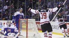 Kanaďan Anthony Mantha slaví gól v síti Slovenska. Kanaďan Anthony Mantha slaví gól v síti Slovenska.