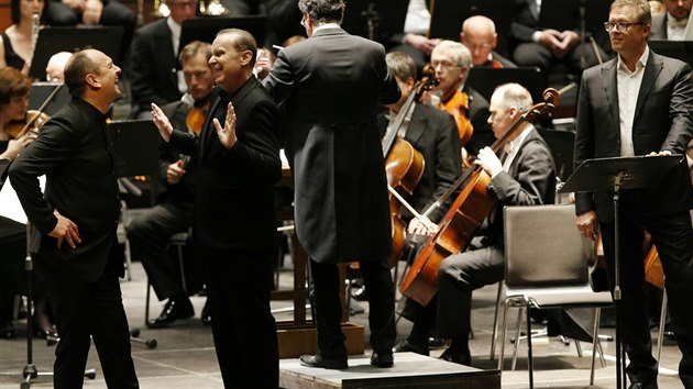 Thomas Gazheli jako Alberich, Štefan Margita jako Loge, dirigent Andreas... Thomas Gazheli jako Alberich, Štefan Margita jako Loge, dirigent Andreas...