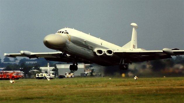 British Aerospace Nimrod AEW3 British Aerospace Nimrod AEW3
