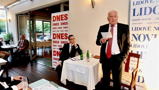 „Evropská unie má jediný cíl: vymazat národní státy z mapy Evropy,“ prohlásil... „Evropská unie má jediný cíl: vymazat národní státy z mapy Evropy,“ prohlásil...