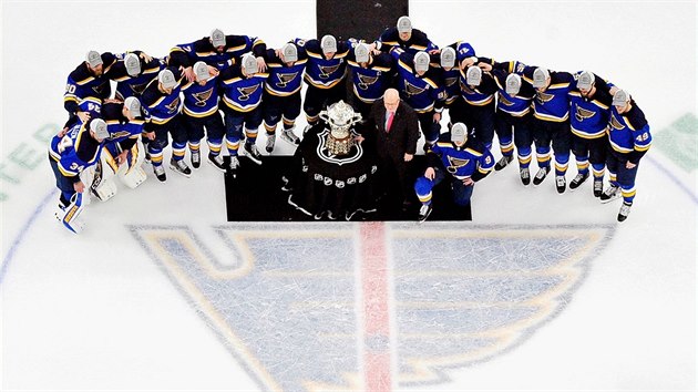Hokejisté St. Louis jako vítězové Západní konference NHL Hokejisté St. Louis jako vítězové Západní konference NHL