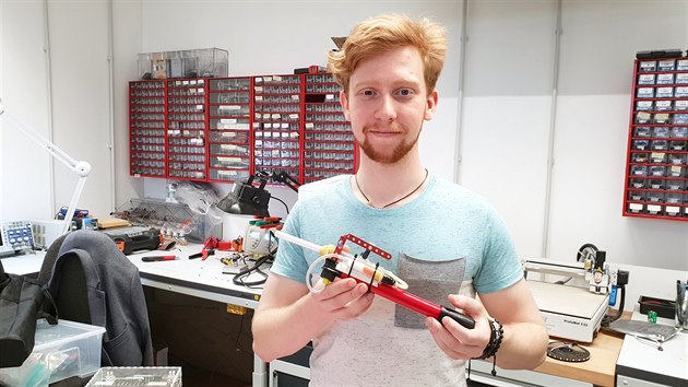 Jedním z makerů, který bude na Maker Faire Prague 2019 vystavovat je Matěj... Jedním z makerů, který bude na Maker Faire Prague 2019 vystavovat je Matěj...