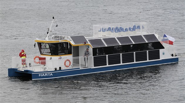 Slezská Harta má novou elektroloď. A kromě ní také velké plány na svůj... Slezská Harta má novou elektroloď. A kromě ní také velké plány na svůj...