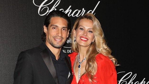 Benjamin Larretche a Petra Němcová na večírku značky Chopard (Cannes, 17.... Benjamin Larretche a Petra Němcová na večírku značky Chopard (Cannes, 17....