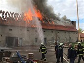 Kulturní dům v Budči začal hořet v sobotu 11. května před osmou hodinou ráno.... Kulturní dům v Budči začal hořet v sobotu 11. května před osmou hodinou ráno....