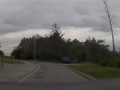 Odsouzený muž při ujíždění policistům narazil do stromu Odsouzený muž při ujíždění policistům narazil do stromu