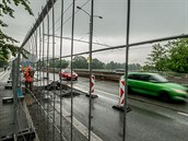 Kvůli opravám mostu U Soutoku se v Hradci Králové čekají komplikace a kolony... Kvůli opravám mostu U Soutoku se v Hradci Králové čekají komplikace a kolony...
