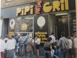 Na grilované kuecí stehno se v osmdesátých letech chodilo do Pipi grilu na...