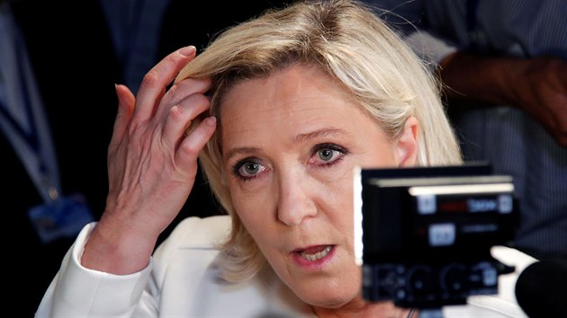 Krajn pravicov Nrodn sdruen Marine Le Penov vyhrlo volby do Evropskho parlamentu ve Francii. (26. kvtna 2019)