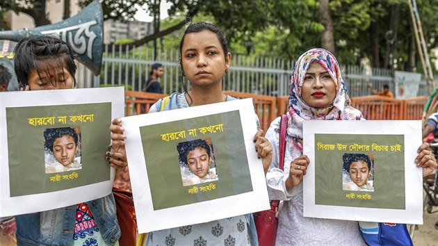 Lid na masovch demonstracch dali vysok trest pro pachatele, kte uplili osmnctiletou Nusrat Dahan Rafiovou. (12. dubna 2019)