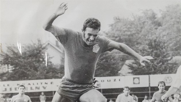 Antonn Juran coby aktivn fotbalista. V roce 1970 nastoupil v dresu Slovanu Bratislava proti Gottwaldovu.