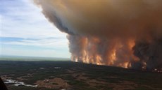 Požár, který vypukl v kanadské Albertě. (19. května 2019) Požár, který vypukl v kanadské Albertě. (19. května 2019)