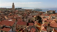 Panorama Splifu s věží katedrály. Kolem ní se rozkládal palác. Panorama Splifu s věží katedrály. Kolem ní se rozkládal palác.