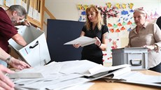 V Česku skončily ve 14. hodin eurovolby. Začíná sčítání hlasů. (25.5.2019) V Česku skončily ve 14. hodin eurovolby. Začíná sčítání hlasů. (25.5.2019)