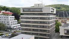Roky oputná administrativní budova bývalých Pozemních staveb v centru Ústí...
