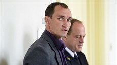 Řidič hasičské cisterny Petr Matějíček čelí u soudu obžalobě z usmrcení z... Řidič hasičské cisterny Petr Matějíček čelí u soudu obžalobě z usmrcení z...