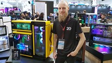 Thermaltake slaví na Computexu své dvacetileté výročí a předváděl k teto... Thermaltake slaví na Computexu své dvacetileté výročí a předváděl k teto...