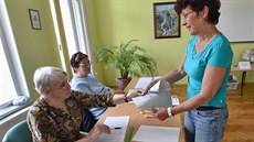Volební místnost v v Sebuzín na Ústecku (24. kvtna 2019)