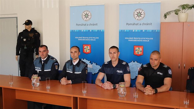Nov policejn posily z Rumunska a Bulharska vypomohou pardubickm policistm v ubytovnch s velkou koncentrac cizinc.