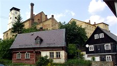 Kostel tvoří jednu z dominant Jablonného Kostel tvoří jednu z dominant Jablonného