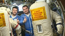 Kosmonauti Oleg Kononěnko a Alexej Ovčinin Kosmonauti Oleg Kononěnko a Alexej Ovčinin