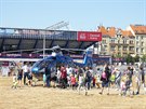 XII. ročník oblíbené akce Den s policii na Letenské pláni. Akce přilákala desítky zvědavých návštěvníků. Počasí bylo nádherné. Největší zájem byl např. o prohlídku vrtulníku Letenské služby Policie ČR. Své zásahy zde předvedli jak členové Policie ČR, Zách XII. ročník oblíbené akce Den s policii na Letenské pláni. Akce přilákala desítky zvědavých návštěvníků. Počasí bylo nádherné. Největší zájem byl např. o prohlídku vrtulníku Letenské služby Policie ČR. Své zásahy zde předvedli jak členové Policie ČR, Zách